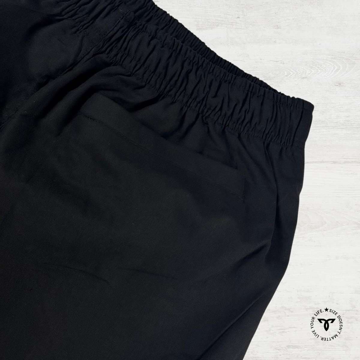 Remi Cotton Relaxed Trouser – Classic Black showcase 3